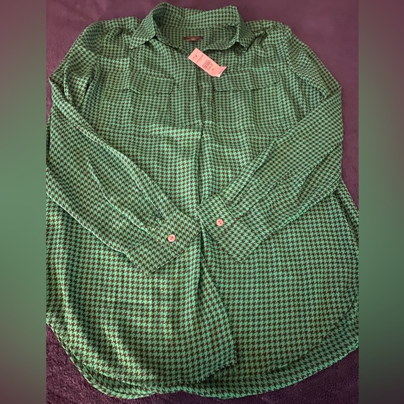 Ann Taylor Tops - ANN TAYLOR Blouse